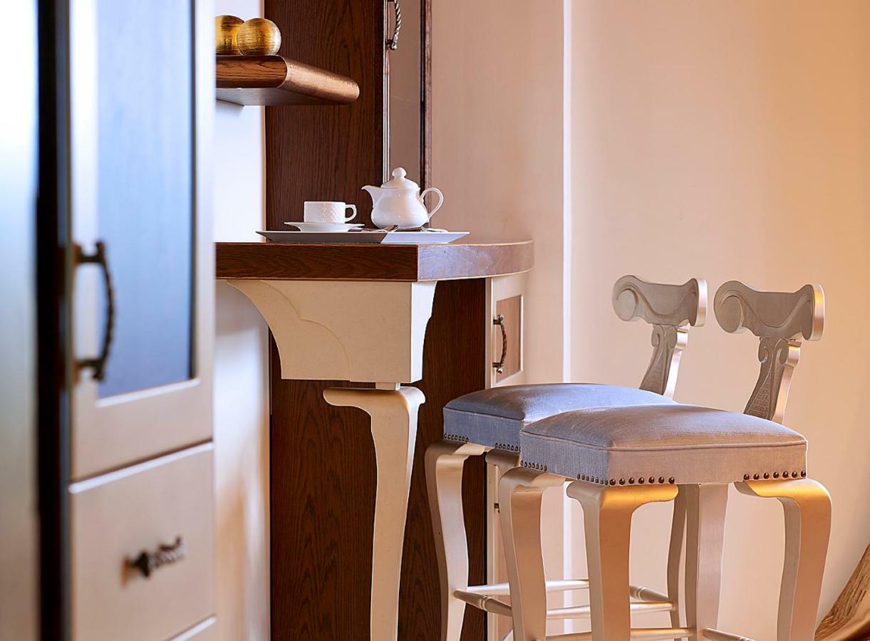 Hotel Stevalia & 3*